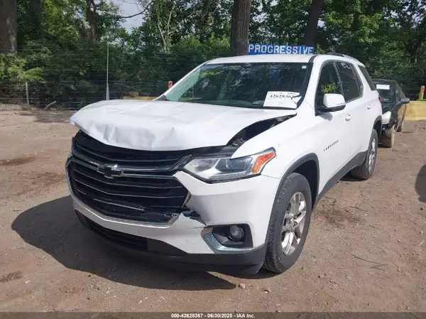 1GNERGKW4JJ244744 2018 CHEVROLET TRAVERSE - Image 2