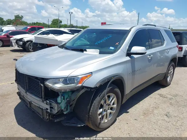 1GNERGKW4JJ268588 2018 CHEVROLET TRAVERSE - Image 2