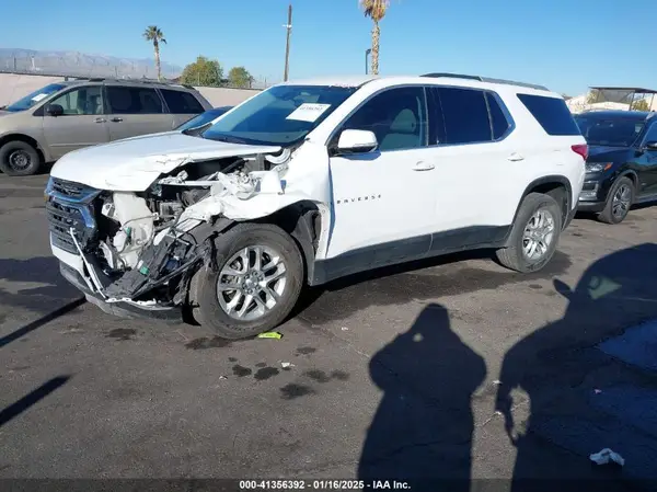 1GNERGKW4JJ273080 2018 CHEVROLET TRAVERSE - Image 2