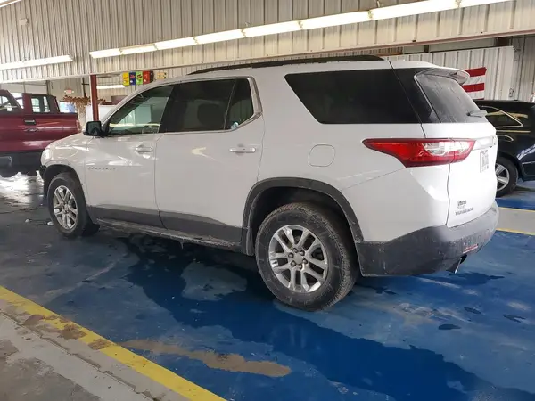 1GNERGKW4KJ214368 2019 CHEVROLET TRAVERSE - Image 2