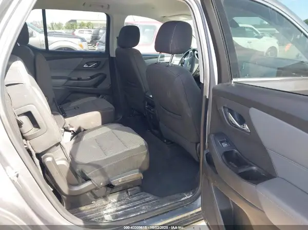 1GNERGKW4KJ220025 2019 CHEVROLET TRAVERSE - Image 8