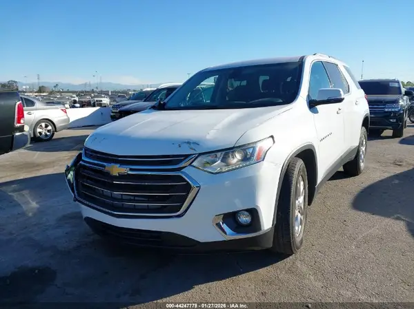 1GNERGKW4KJ227072 2019 CHEVROLET TRAVERSE - Image 2