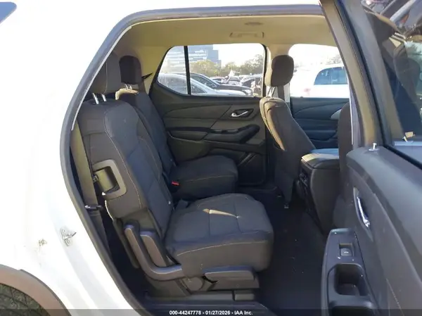1GNERGKW4KJ227072 2019 CHEVROLET TRAVERSE - Image 8