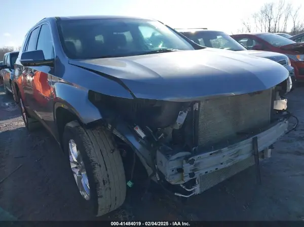 1GNERGKW4KJ271525 2019 CHEVROLET TRAVERSE - Image 1