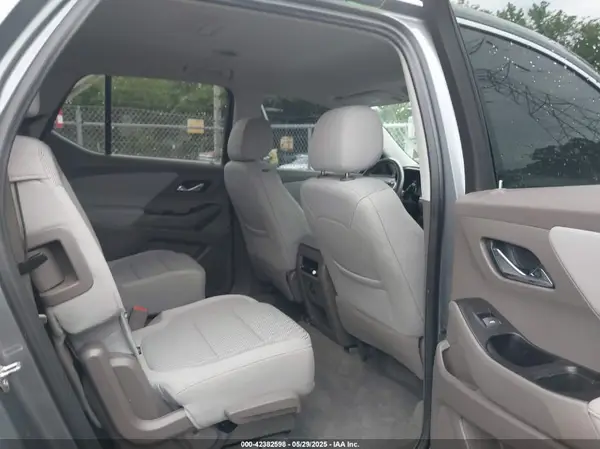 1GNERGKW4LJ118712 2020 CHEVROLET TRAVERSE - Image 8