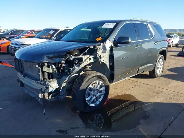 1GNERGKW4LJ328615 2020 CHEVROLET TRAVERSE - Image 2