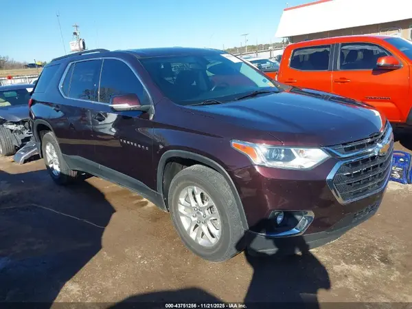 1GNERGKW4MJ156989 2021 CHEVROLET TRAVERSE - Image 1