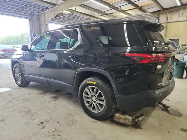 1GNERGKW4NJ116803 2022 CHEVROLET TRAVERSE - Image 2