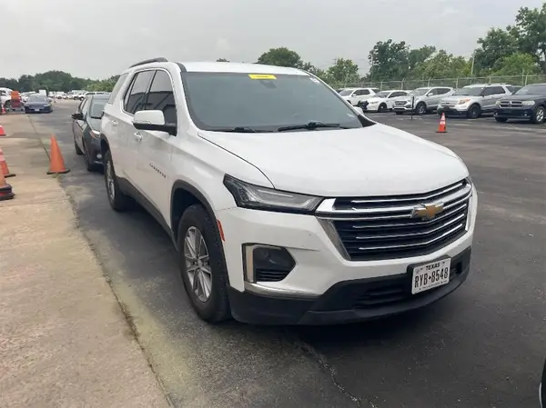 1GNERGKW4NJ186303 2022 CHEVROLET TRAVERSE - Image 1