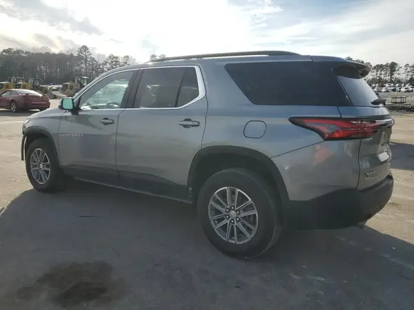 1GNERGKW4PJ273525 2023 CHEVROLET TRAVERSE - Image 2