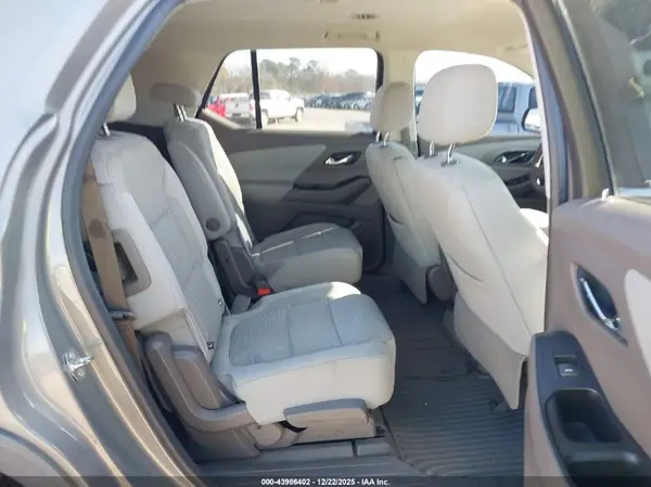 1GNERGKW5JJ128226 2018 CHEVROLET TRAVERSE - Image 8
