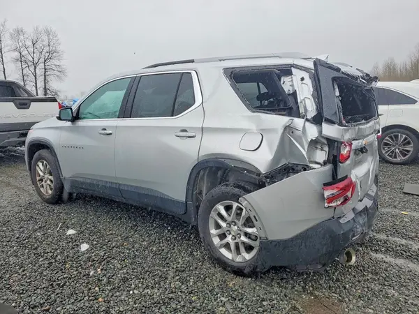 1GNERGKW5JJ144555 2018 CHEVROLET TRAVERSE - Image 2
