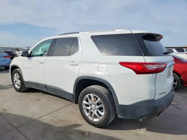 1GNERGKW5JJ161582 2018 CHEVROLET TRAVERSE - Image 2