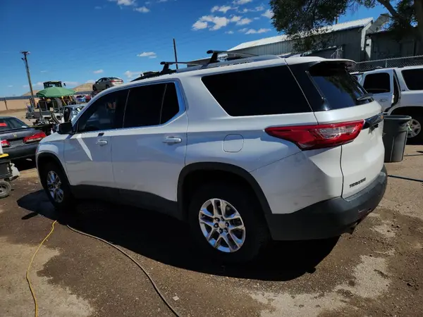 1GNERGKW5JJ191472 2018 CHEVROLET TRAVERSE - Image 2