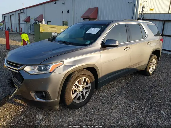 1GNERGKW5JJ211123 2018 CHEVROLET TRAVERSE - Image 2