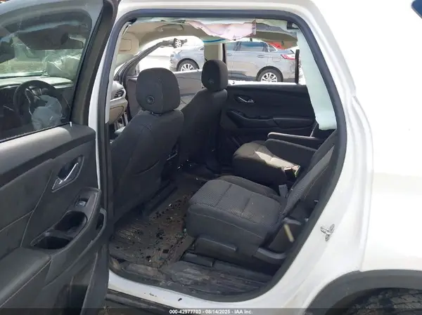1GNERGKW5JJ232022 2018 CHEVROLET TRAVERSE - Image 8
