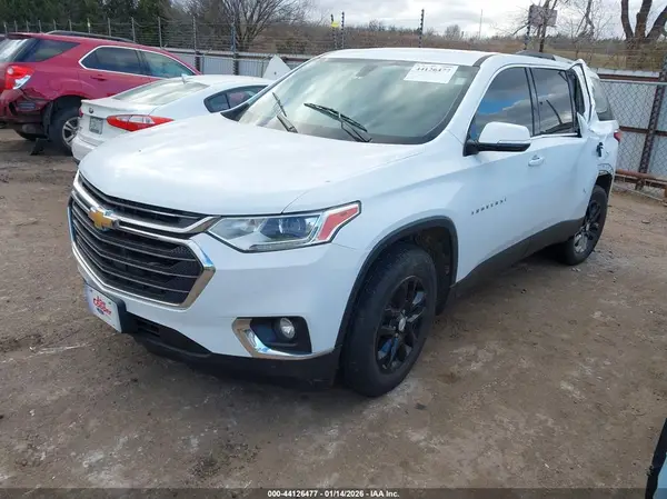 1GNERGKW5JJ275095 2018 CHEVROLET TRAVERSE - Image 2