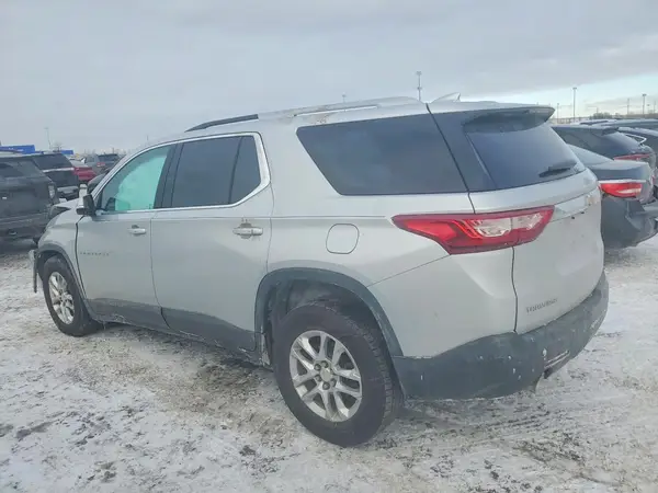1GNERGKW5JJ282841 2018 CHEVROLET TRAVERSE - Image 2