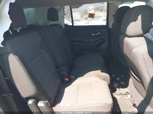 1GNERGKW5KJ107118 2019 CHEVROLET TRAVERSE - Image 8