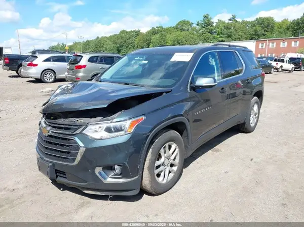 1GNERGKW5KJ121617 2019 CHEVROLET TRAVERSE - Image 2