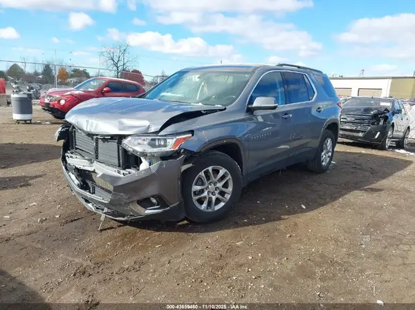 1GNERGKW5KJ156562 2019 CHEVROLET TRAVERSE - Image 2
