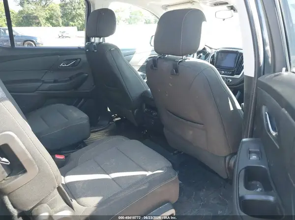 1GNERGKW5KJ250957 2019 CHEVROLET TRAVERSE - Image 8