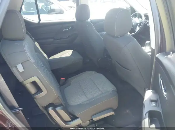 2020 CHEVROLET TRAVERSE auction photo 8