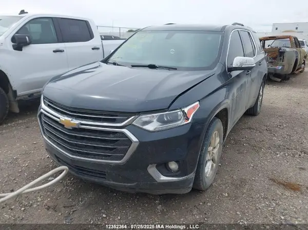 1GNERGKW6JJ123827 2018 CHEVROLET TRAVERSE - Image 2