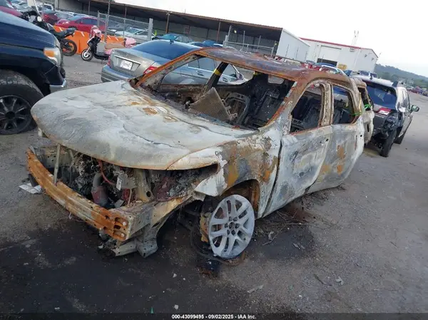 1GNERGKW6JJ134360 2018 CHEVROLET TRAVERSE - Image 2
