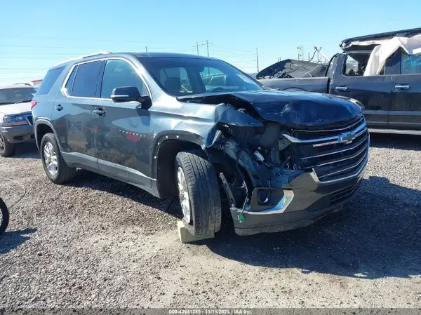 1GNERGKW6JJ140594 2018 CHEVROLET TRAVERSE - Image 1