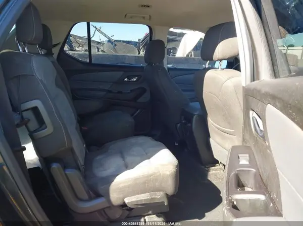 1GNERGKW6JJ140594 2018 CHEVROLET TRAVERSE - Image 8
