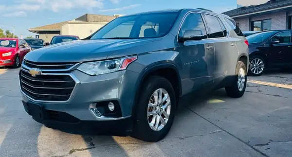 1GNERGKW6JJ141809 2018 CHEVROLET TRAVERSE - Image 2