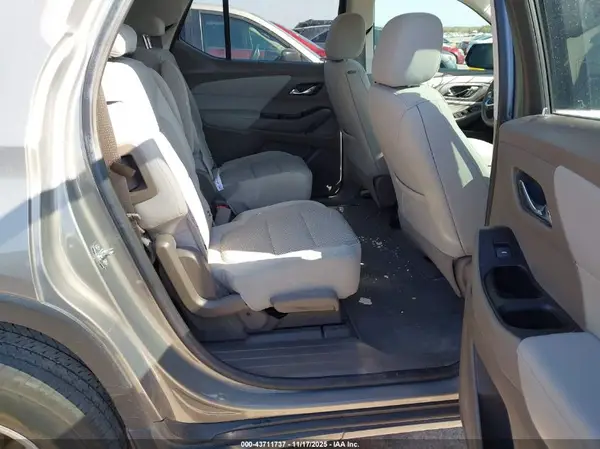 1GNERGKW6JJ154978 2018 CHEVROLET TRAVERSE - Image 8