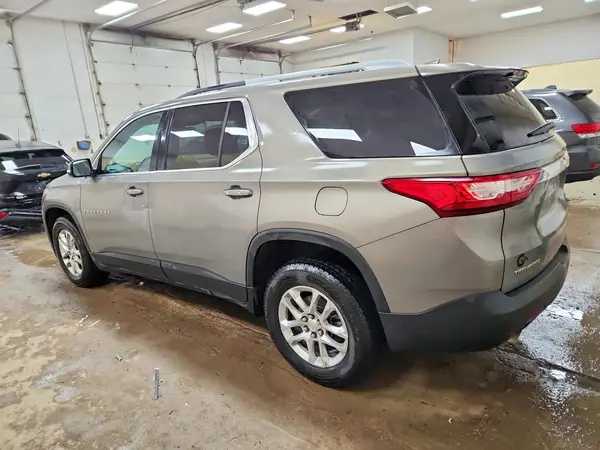 1GNERGKW6JJ167178 2018 CHEVROLET TRAVERSE - Image 2