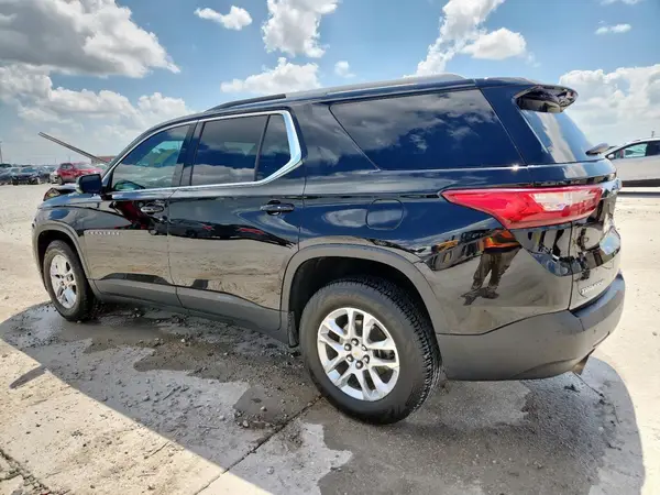 1GNERGKW6JJ206206 2018 CHEVROLET TRAVERSE - Image 2