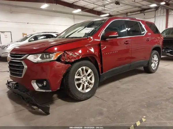 1GNERGKW6JJ230361 2018 CHEVROLET TRAVERSE - Image 2