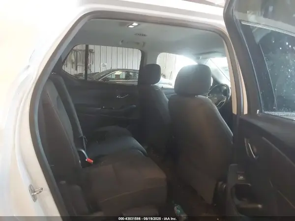 1GNERGKW6JJ260945 2018 CHEVROLET TRAVERSE - Image 8