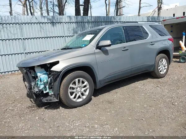 1GNERGKW6JJ282301 2018 CHEVROLET TRAVERSE - Image 2