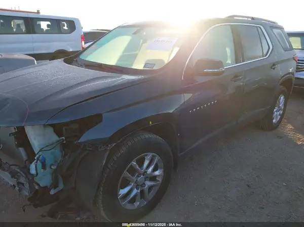 1GNERGKW6KJ102798 2019 CHEVROLET TRAVERSE - Image 2