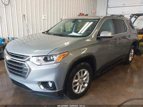 1GNERGKW6KJ214677 2019 CHEVROLET TRAVERSE - Image 2
