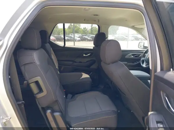 1GNERGKW6KJ274300 2019 CHEVROLET TRAVERSE - Image 8