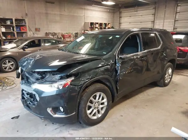 1GNERGKW6KJ296121 2019 CHEVROLET TRAVERSE - Image 2