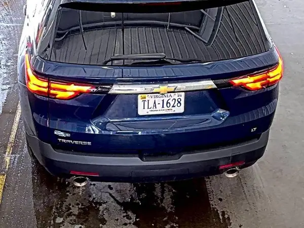 1GNERGKW6PJ291590 2023 CHEVROLET TRAVERSE - Image 2
