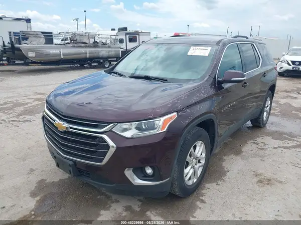 1GNERGKW7JJ104994 2018 CHEVROLET TRAVERSE - Image 2