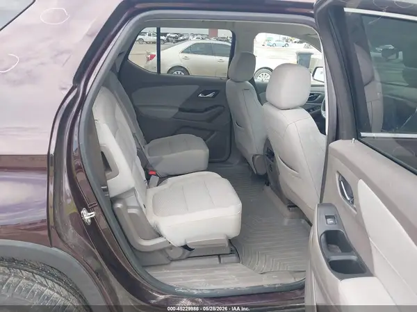 1GNERGKW7JJ104994 2018 CHEVROLET TRAVERSE - Image 8