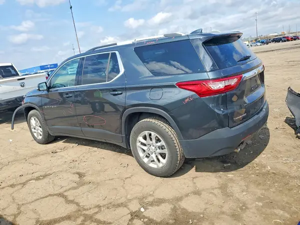 1GNERGKW7JJ105059 2018 CHEVROLET TRAVERSE - Image 2