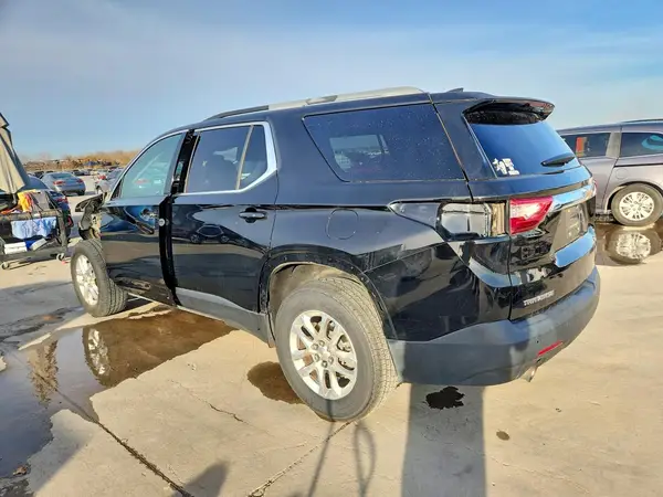 1GNERGKW7JJ107359 2018 CHEVROLET TRAVERSE - Image 2