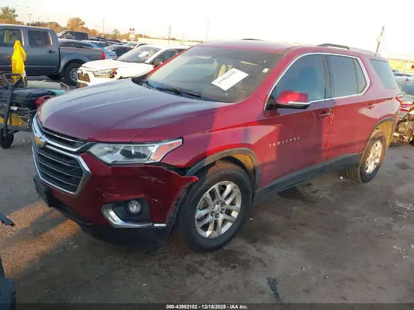 1GNERGKW7JJ137493 2018 CHEVROLET TRAVERSE - Image 2