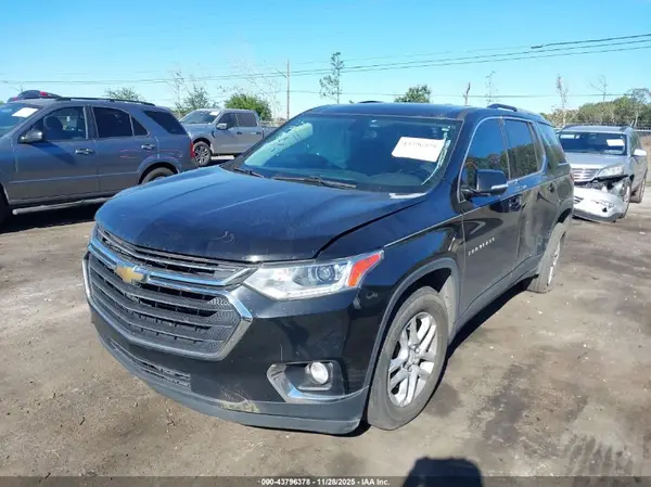 1GNERGKW7JJ151393 2018 CHEVROLET TRAVERSE - Image 2