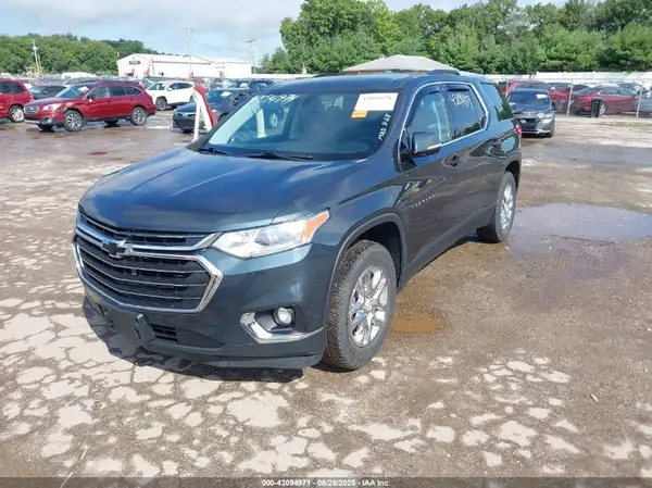 1GNERGKW7JJ152625 2018 CHEVROLET TRAVERSE - Image 2